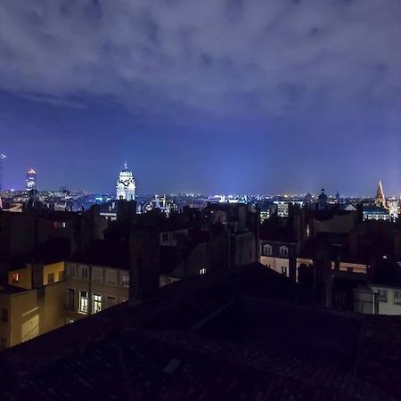Mirador T2 Ensoleille Place Des Terreaux Vue Fourviere Лион Екстериор снимка