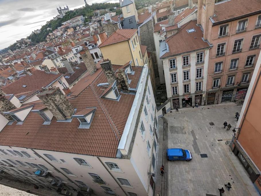 Mirador T2 Ensoleille Place Des Terreaux Vue Fourviere Лион Екстериор снимка