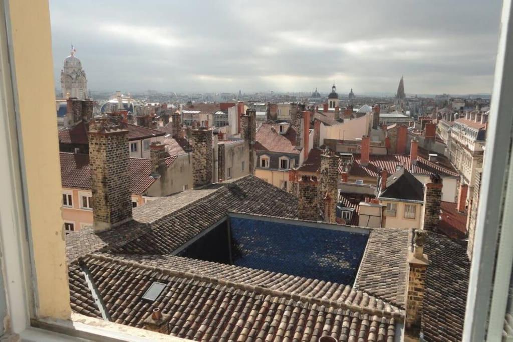 Mirador T2 Ensoleille Place Des Terreaux Vue Fourviere Лион Екстериор снимка